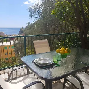 chez-reny-terrazza-vista-mare.hotelitalianriviera.com/